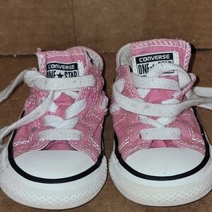 Converse Kids/ Toddler Pink Sneakers 5c